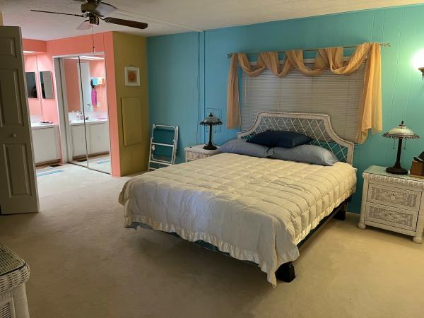 1977 SKYL Double Mobile Home