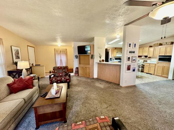 2002 Palm Harbor ab Mobile Home