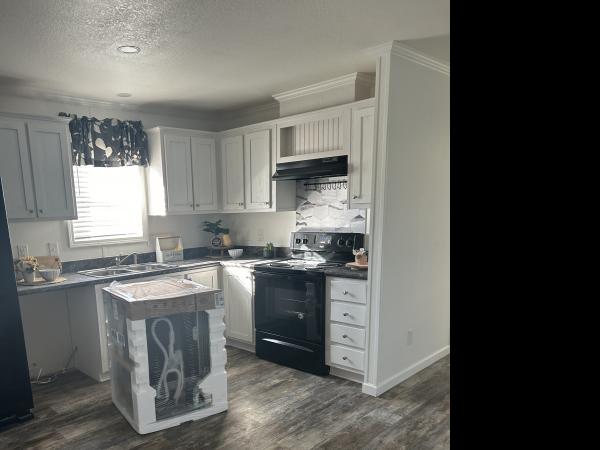 2020 Homes of Merit RH3442A/HALFPORCH Mobile Home