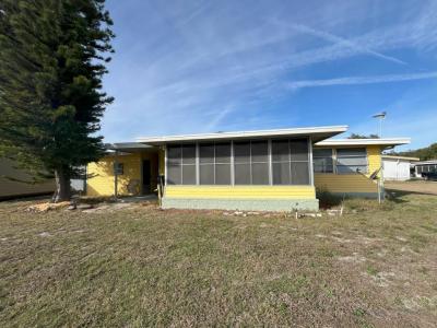 Photo 2 of 20 of home located at 162 Camellia Drive Leesburg, FL 34788