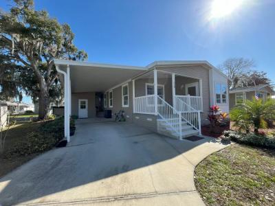 Photo 2 of 20 of home located at 118 Forest Drive Leesburg, FL 34788