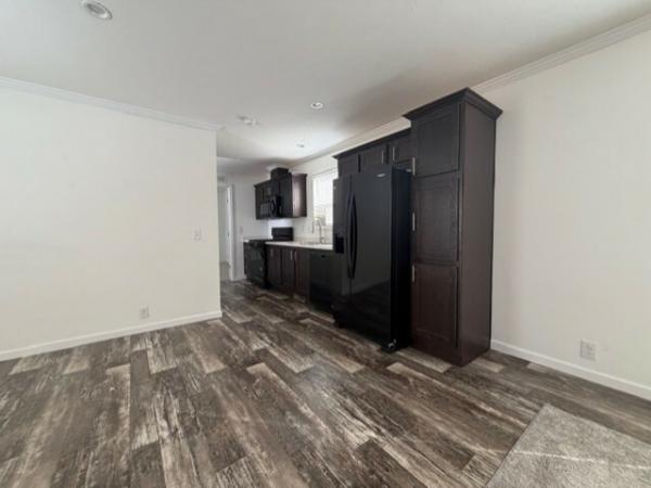 2025 Skyline 33C815 Mobile Home