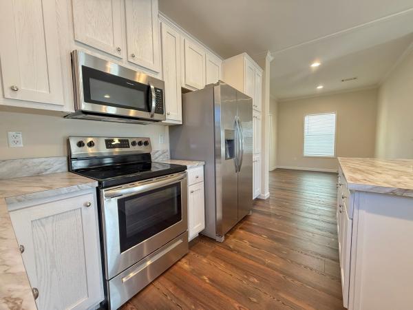 2023 Clayton 27SUN28522B Mobile Home