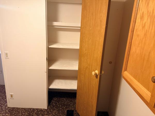 1986 Redman MI0014871565 Mobile Home