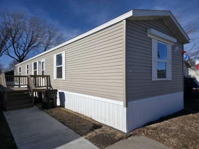 Photo 3 of 25 of home located at 1917 SW 11th #200 Lincoln, NE 68522