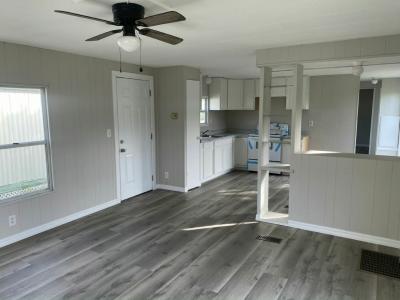 Photo 2 of 9 of home located at 1250 Lakeview Drive #36 Deland, FL 32720