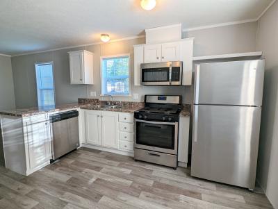 Mobile Home at 110 Idaho Belleville, MI 48111