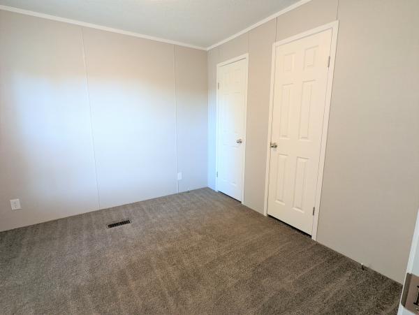 2021 Redman Advantage II  Home