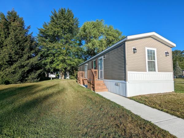 2021 Redman Advantage II  Home