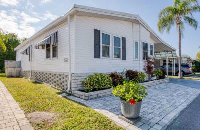 Photo 2 of 32 of home located at 18675 U.s. Hwy 19 N. Lot 439 Clearwater, FL 33764