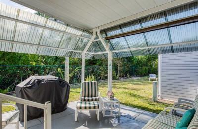 Photo 4 of 32 of home located at 18675 U.s. Hwy 19 N. Lot 439 Clearwater, FL 33764