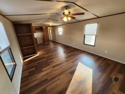 Photo 4 of 24 of home located at 490 Chapman Rd Fountain Inn, SC 29644