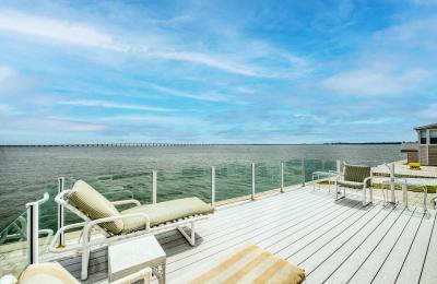 Photo 2 of 59 of home located at 18675 U.s. Hwy 19 N. Lot 397 Clearwater, FL 33764