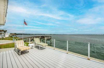 Photo 5 of 59 of home located at 18675 U.s. Hwy 19 N. Lot 397 Clearwater, FL 33764