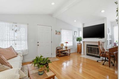 Photo 2 of 8 of home located at 433 Sylvan Ave. #120 Mountain View, CA 94041