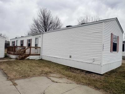 Photo 2 of 14 of home located at 2331 SE Windover Dr Ankeny, IA 50021