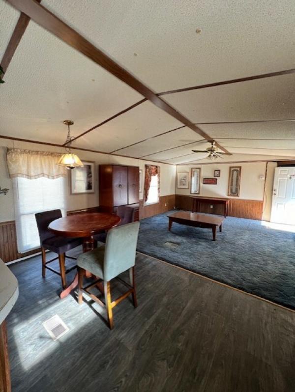 1995 Fleetwood Manufactured Home