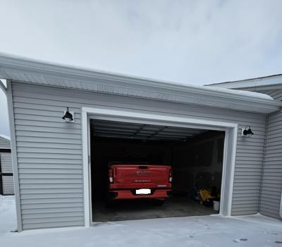 Photo 3 of 20 of home located at 227 Pine Lakes Drive W Lapeer, MI 48446