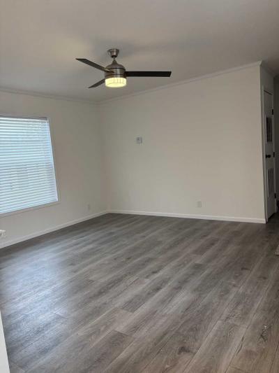 Photo 2 of 6 of home located at 2889 Stratford Dr Bay City, MI 48706