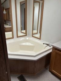 Redman Breezewood Manufactured Home