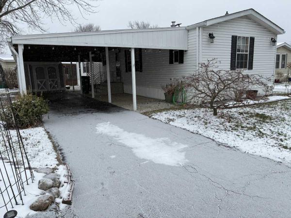 Redman Breezewood Manufactured Home