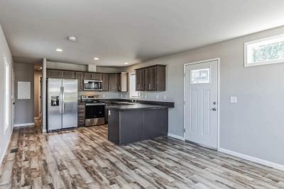 Photo 5 of 32 of home located at 2200 Lancaster Dr SE #5C Salem, OR 97317