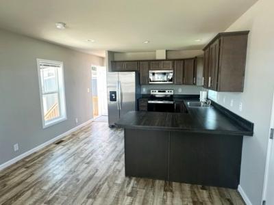 Photo 5 of 29 of home located at 2200 Lancaster Dr SE #11A Salem, OR 97317