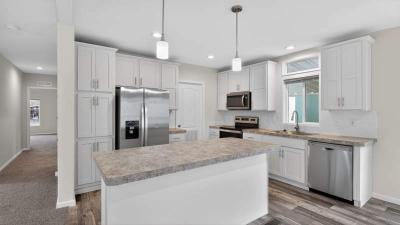 Photo 5 of 37 of home located at 2200 Lancaster Dr. SE #28 Salem, OR 97317