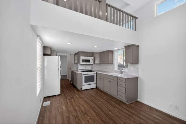 1990 American Manufactured Home