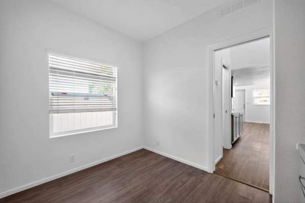 1990 American Manufactured Home