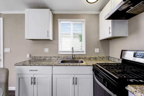 1980 American Manufactured Home