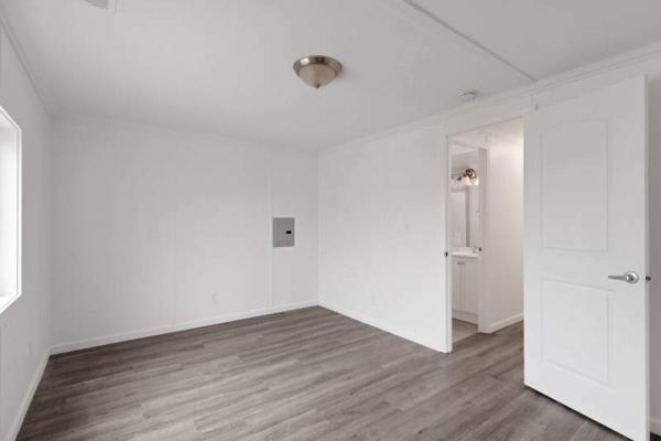 1988 Bay Manufactured Home