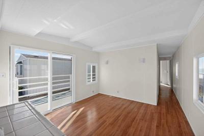 Photo 4 of 28 of home located at 349 3rd Avenue Lot #L-349 Pacifica, CA 94044