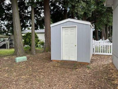 Photo 3 of 26 of home located at 2200 Lancaster Dr SE #11D Salem, OR 97317