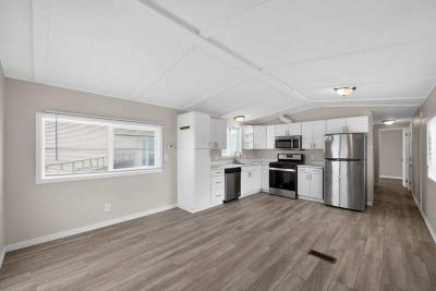 Photo 4 of 28 of home located at 436 4th Avenue Lot #T-436 Pacifica, CA 94044