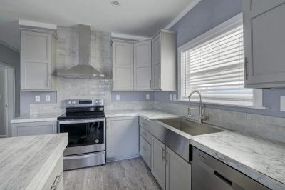 Photo 5 of 30 of home located at 138 Cabbage Palm Lane Naples, FL 34114