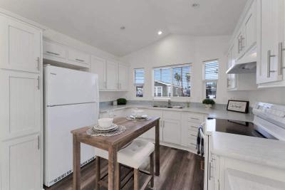 Photo 4 of 37 of home located at 9252 E. Broadway Road #026 Mesa, AZ 85208