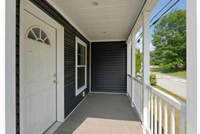 Photo 3 of 35 of home located at 210 Robin Hood Lane Exeter, NH 03833