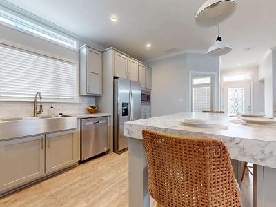 Photo 5 of 42 of home located at 25667 Redblush Circle Bonita Springs, FL 34135