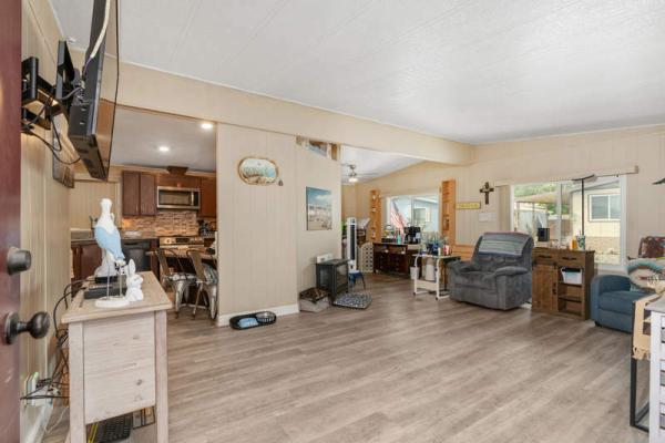 1970 Kaufman&Broad Manufactured Home