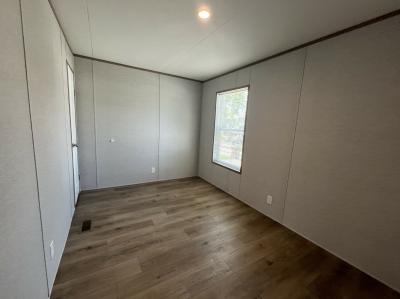 Photo 4 of 9 of home located at 40010 N Tothill Cir Sterling Heights, MI 48310