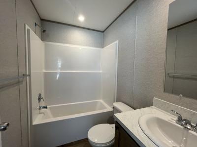 Photo 5 of 9 of home located at 40010 N Tothill Cir Sterling Heights, MI 48310