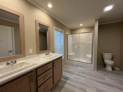 Photo 4 of 11 of home located at 5175 Playford Ct Sterling Heights, MI 48310