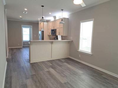 Photo 4 of 8 of home located at 39602 Papaya Ave Zephyrhills, FL 33542