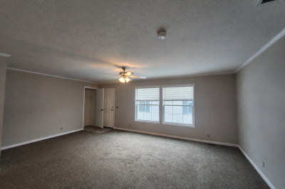 Photo 2 of 7 of home located at 138 Van Buren Cir Davison, MI 48423