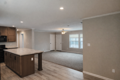 Photo 3 of 7 of home located at 138 Van Buren Cir Davison, MI 48423