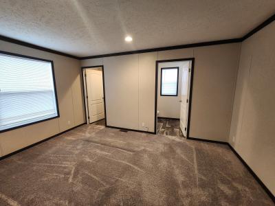 Photo 4 of 8 of home located at 195 Monroe Dr Davison, MI 48423