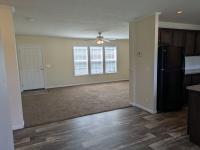 2018 Champion RA2860209 Mobile Home