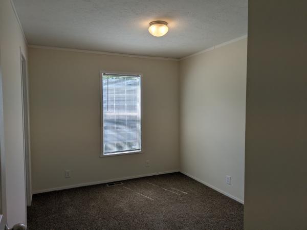 2018 Champion RA2860209 Mobile Home