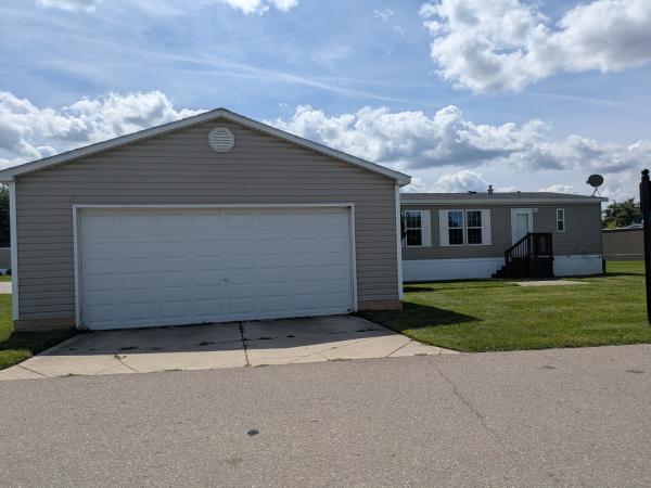 2018 Champion RA2860209 Mobile Home